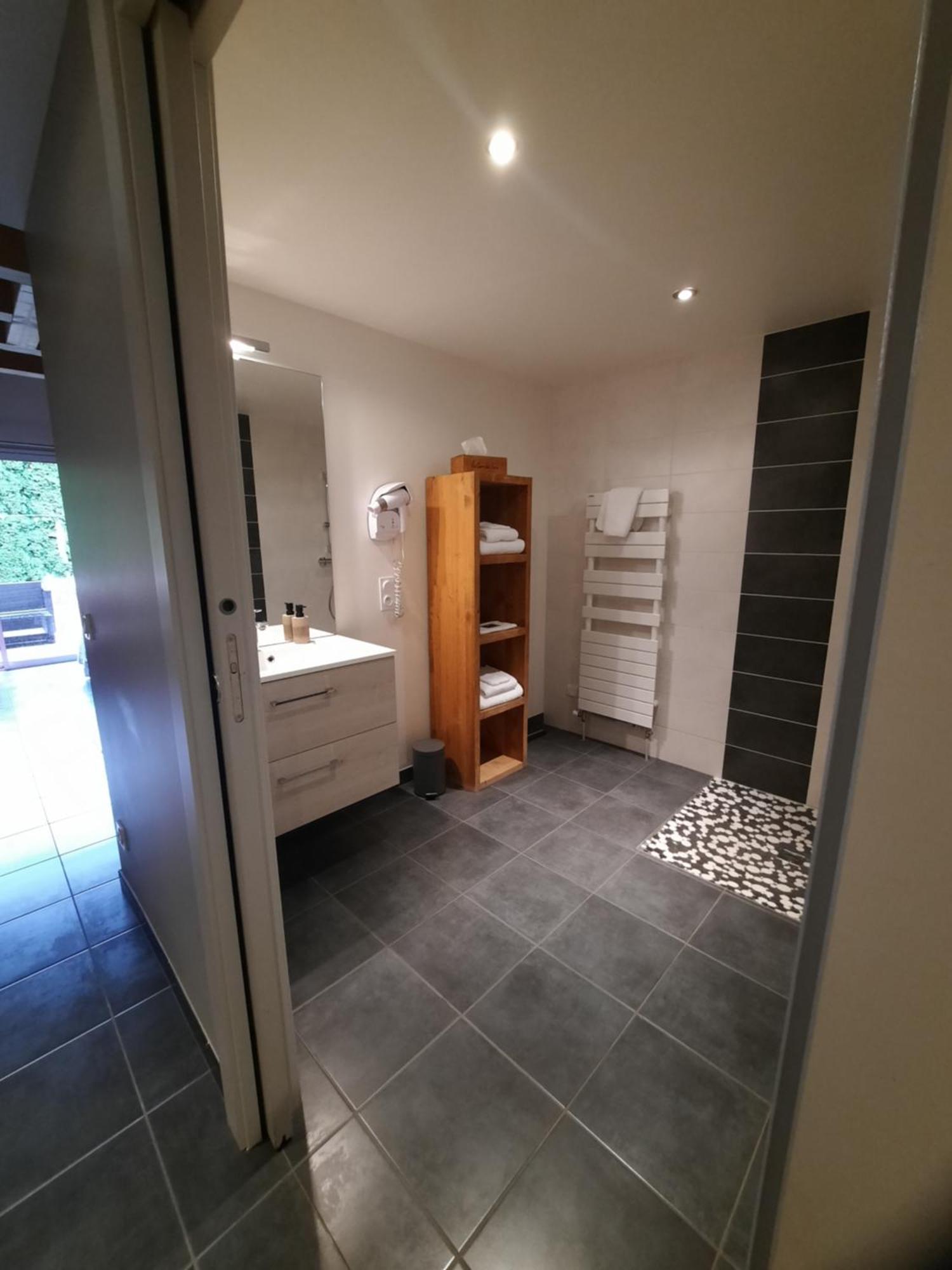 Au Coeur Des Lacs - Chambres D'Hotes Gerardmer Bilik gambar