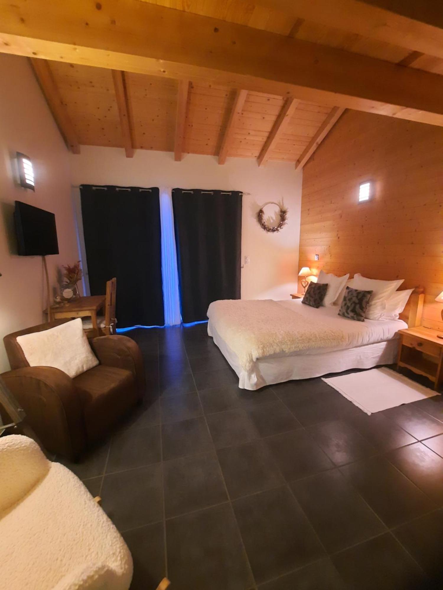 Au Coeur Des Lacs - Chambres D'Hotes Gerardmer Bilik gambar